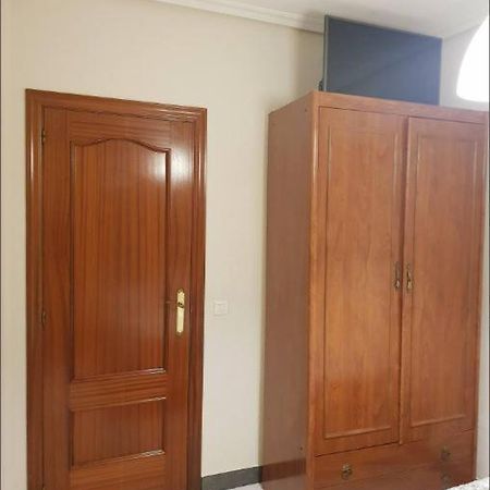 סלאמנקה Private Room With Shared Bathroom מראה חיצוני תמונה