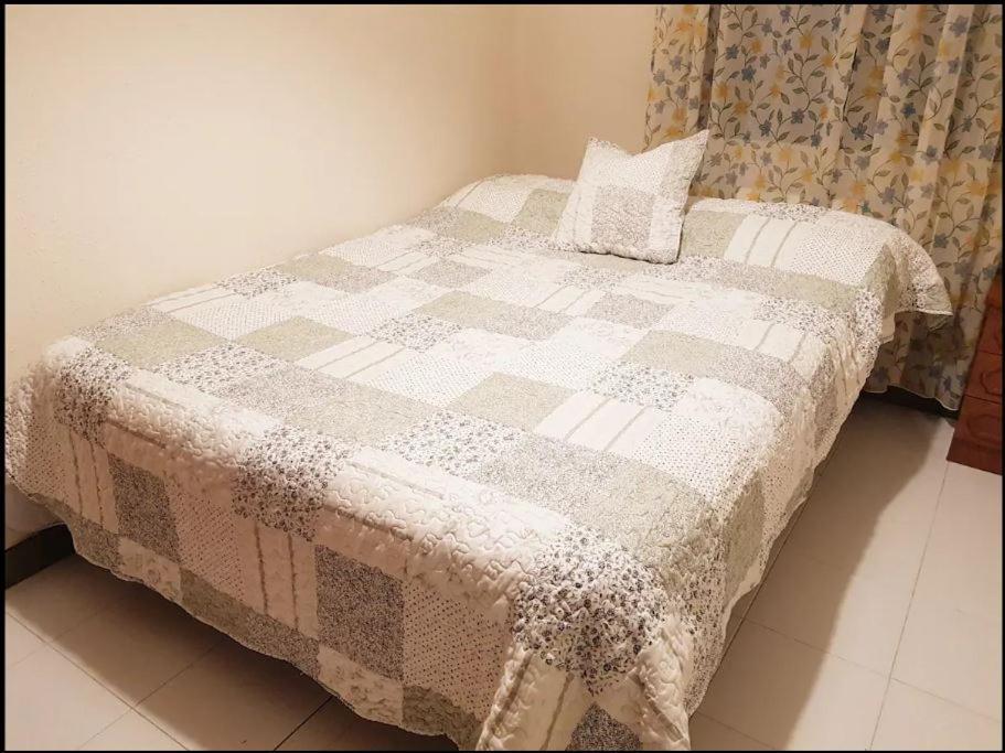 סלאמנקה Private Room With Shared Bathroom מראה חיצוני תמונה